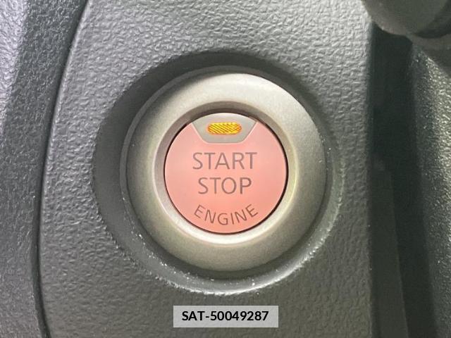 Nissan JUKE 2012-03 7800873-16