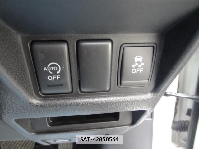 Nissan JUKE 2014-08 7805226-18