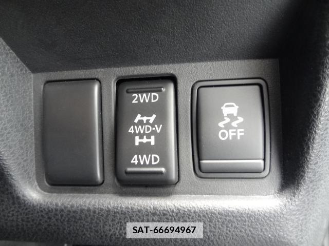 Nissan JUKE 2014-02 7805253-8