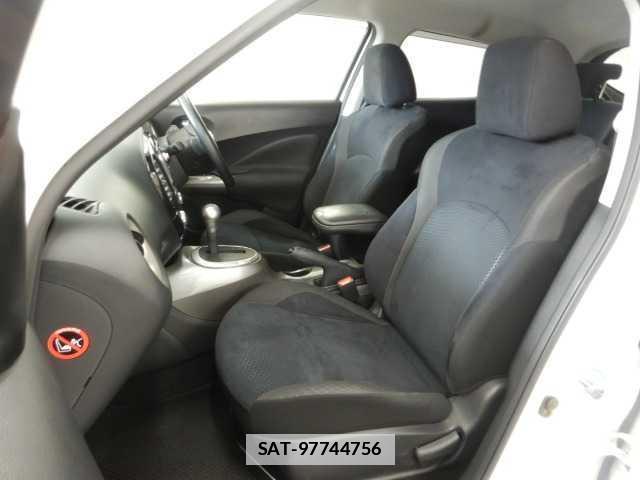 Nissan JUKE 2017-04 7810825-16