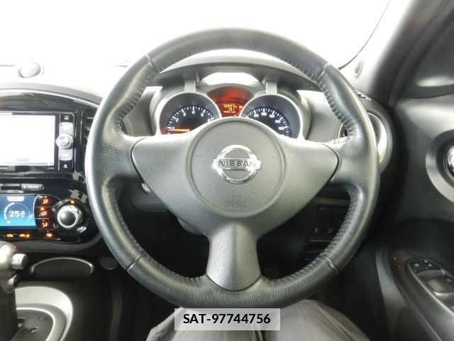 Nissan JUKE 2017-04 7810825-7
