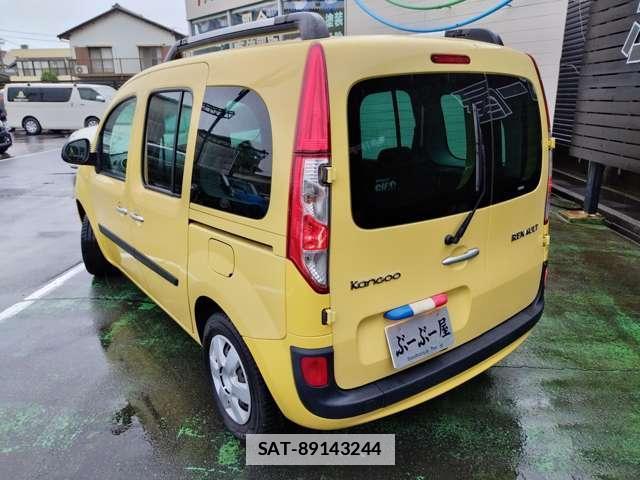 Renault KANGOO 2017-02 7802057-6