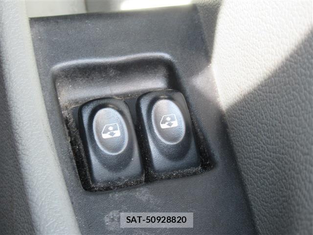 Renault KANGOO 2004-07 7802690-10