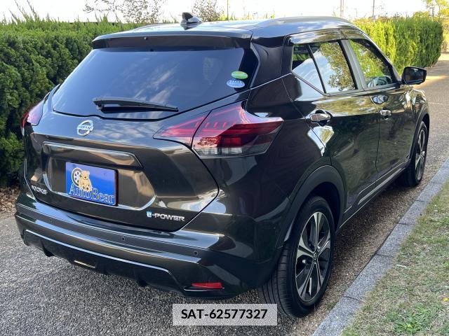 Nissan KICKS 2020-10 7798314-1