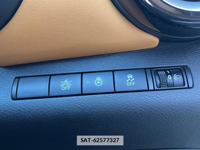 Nissan KICKS 2020-10 7798314-8