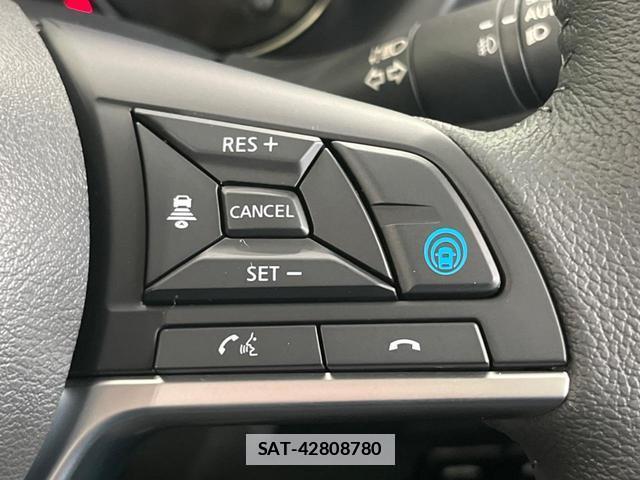 Nissan KICKS 2023-07 7799882-4