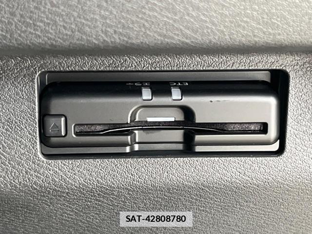 Nissan KICKS 2023-07 7799882-6