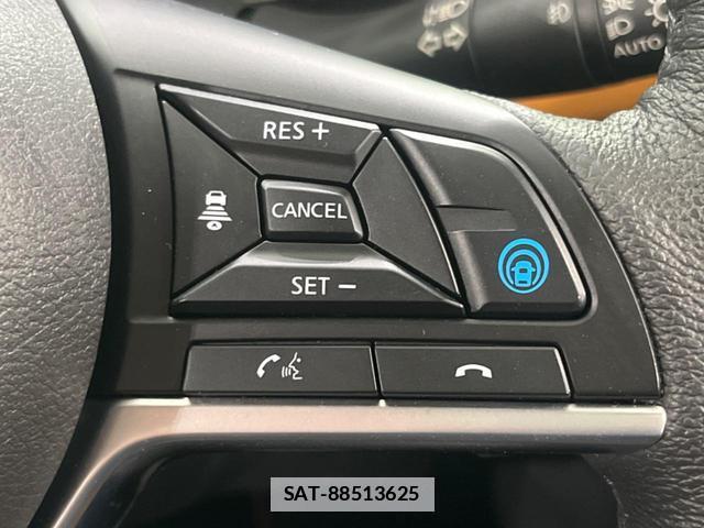 Nissan KICKS 2021-10 7799890-5
