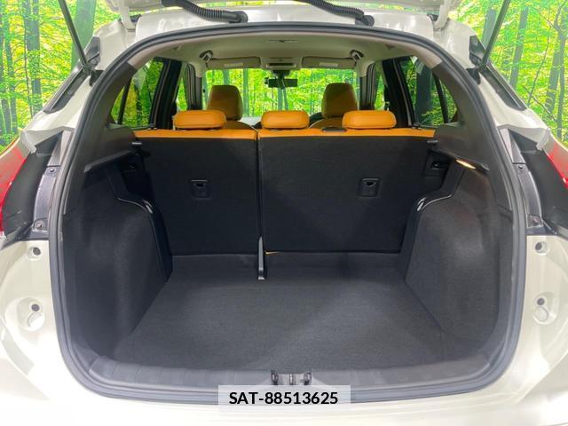 Nissan KICKS 2021-10 7799890-9