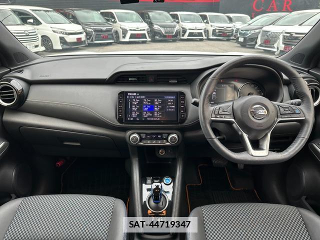Nissan KICKS 2020-11 7802277-1