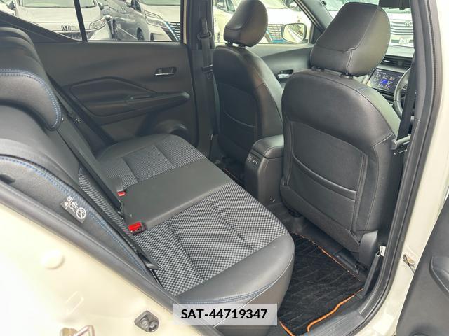 Nissan KICKS 2020-11 7802277-12