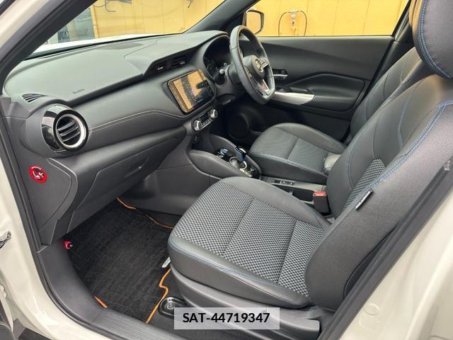 Nissan KICKS 2020-11 7802277-13