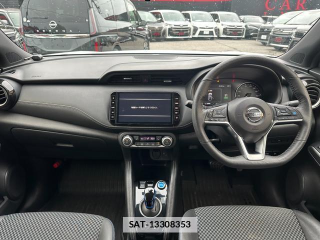Nissan KICKS 2020-12 7802297-1
