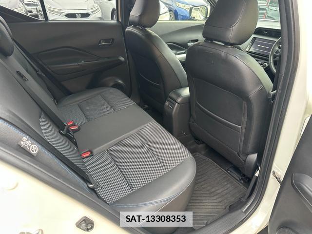 Nissan KICKS 2020-12 7802297-12