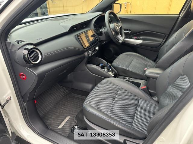 Nissan KICKS 2020-12 7802297-13