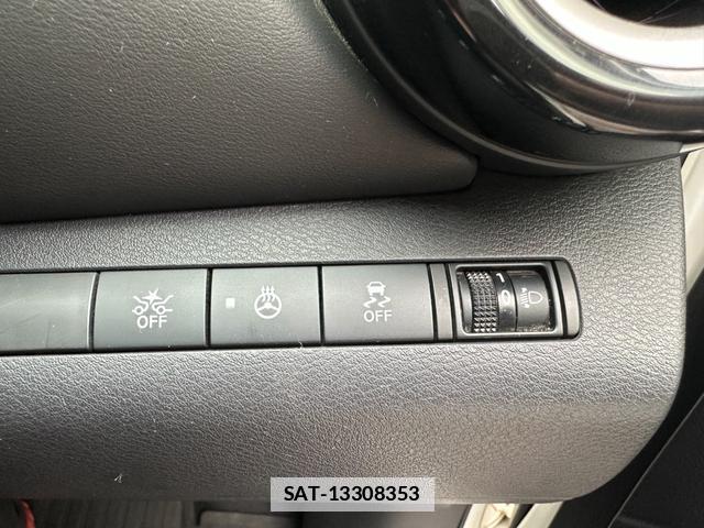 Nissan KICKS 2020-12 7802297-5