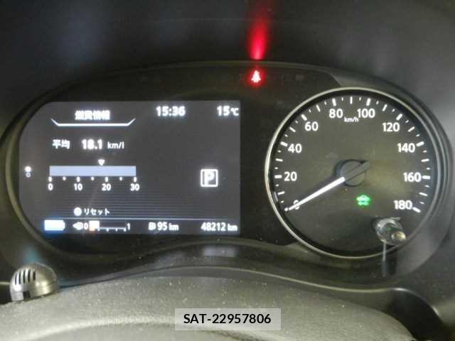 Nissan KICKS 2020-06 7810777-11