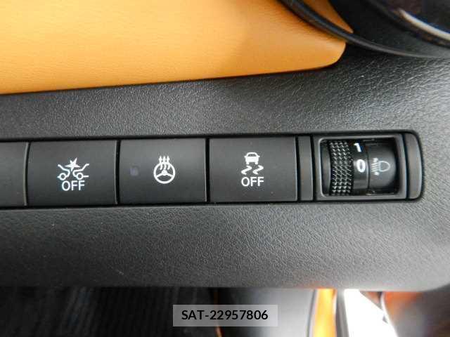 Nissan KICKS 2020-06 7810777-5