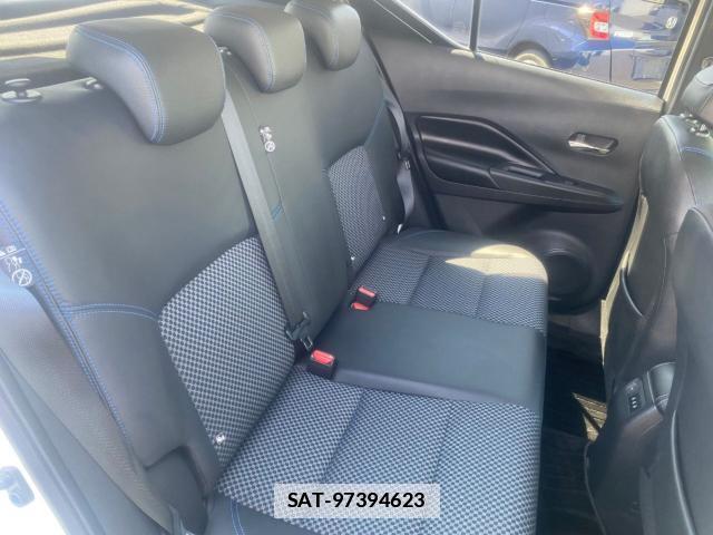 Nissan KIX 2020-12 7796468-6