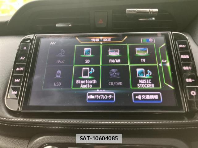 Nissan KIX 2022-02 7804903-10