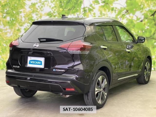 Nissan KIX 2022-02 7804903-2