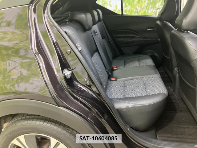 Nissan KIX 2022-02 7804903-4