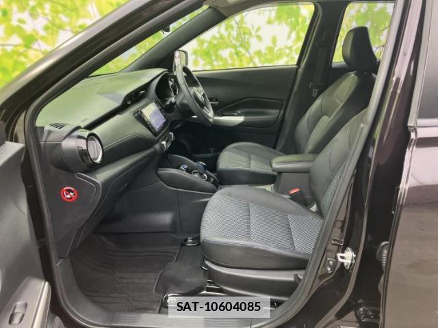Nissan KIX 2022-02 7804903-5