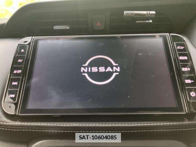 Nissan KIX 2022-02 7804903-8