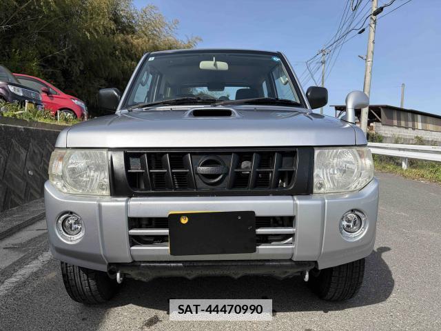 Nissan KIX 2010-03 7805264-1