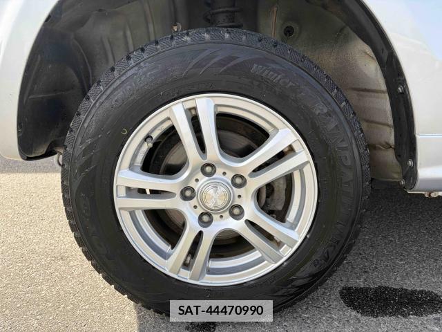 Nissan KIX 2010-03 7805264-14