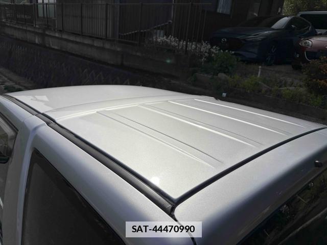 Nissan KIX 2010-03 7805264-9