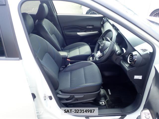 Nissan KIX 2021-07 7805892-5