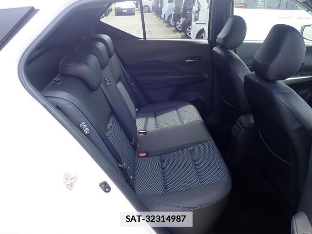 Nissan KIX 2021-07 7805892-6