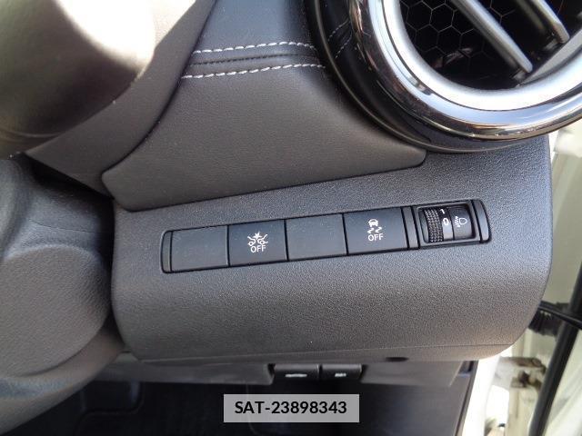 Nissan KIX 2021-01 7809112-11