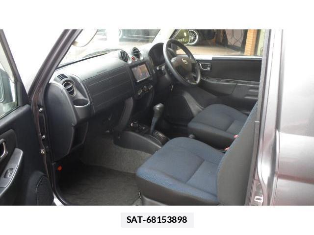 Nissan KIX 2009-06 7809842-10