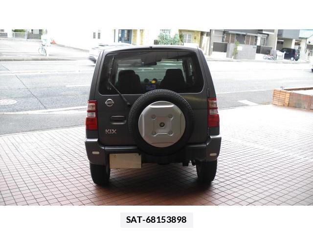 Nissan KIX 2009-06 7809842-3