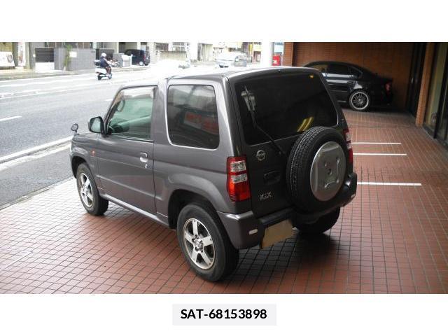 Nissan KIX 2009-06 7809842-4