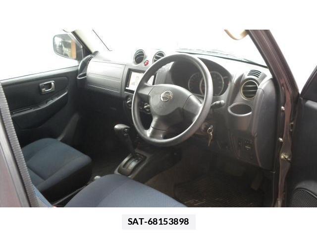 Nissan KIX 2009-06 7809842-6