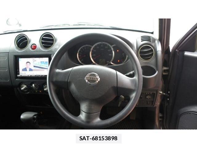 Nissan KIX 2009-06 7809842-7
