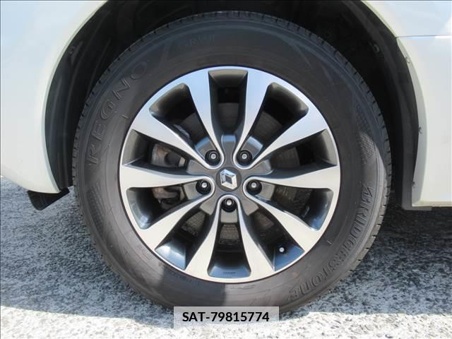 Renault KOLEOS 2012-03 7802663-11