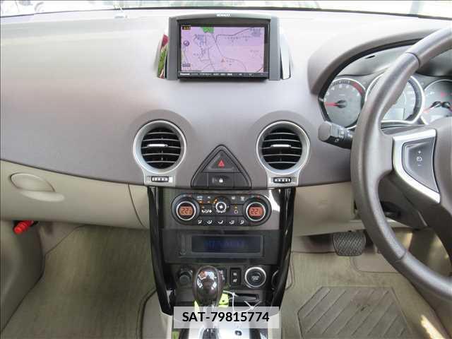 Renault KOLEOS 2012-03 7802663-5