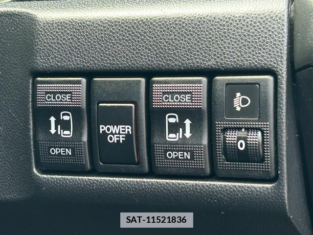 Nissan LAFESTA 2014-03 7802625-4
