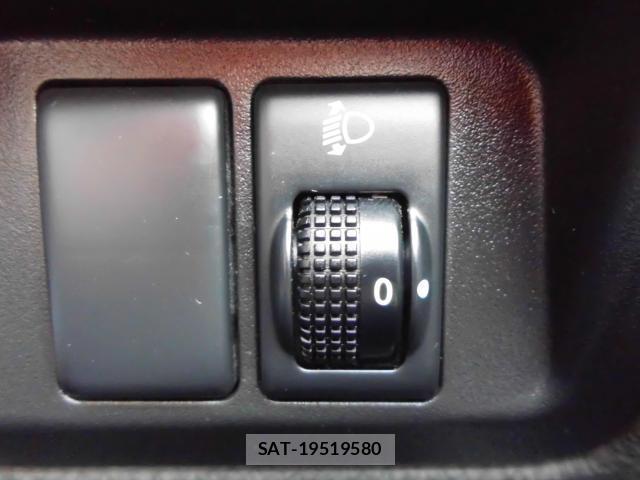 Nissan LAFESTA 2005-06 7804373-10