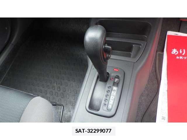 Mitsubishi LANCER CARGO 2018-05 7797479-12