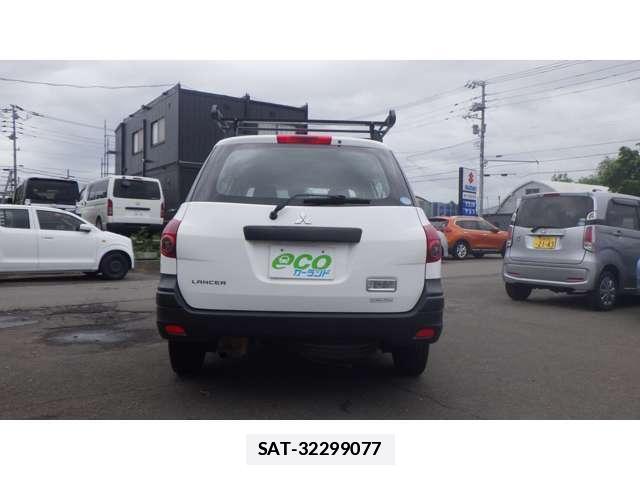 Mitsubishi LANCER CARGO 2018-05 7797479-5
