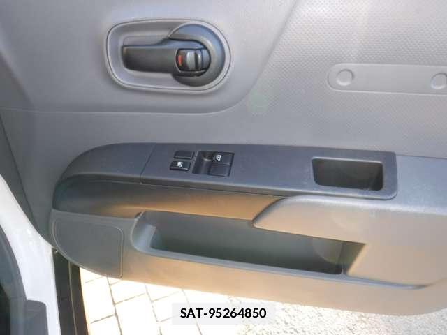 Mitsubishi LANCER CARGO 2014-08 7803256-13