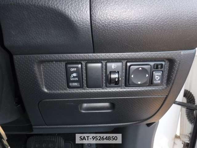 Mitsubishi LANCER CARGO 2014-08 7803256-14
