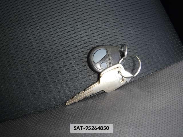 Mitsubishi LANCER CARGO 2014-08 7803256-17