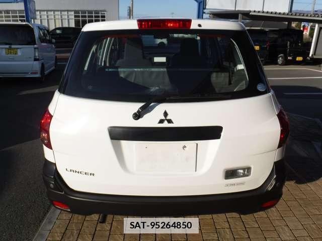 Mitsubishi LANCER CARGO 2014-08 7803256-3