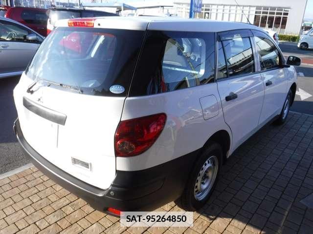 Mitsubishi LANCER CARGO 2014-08 7803256-4